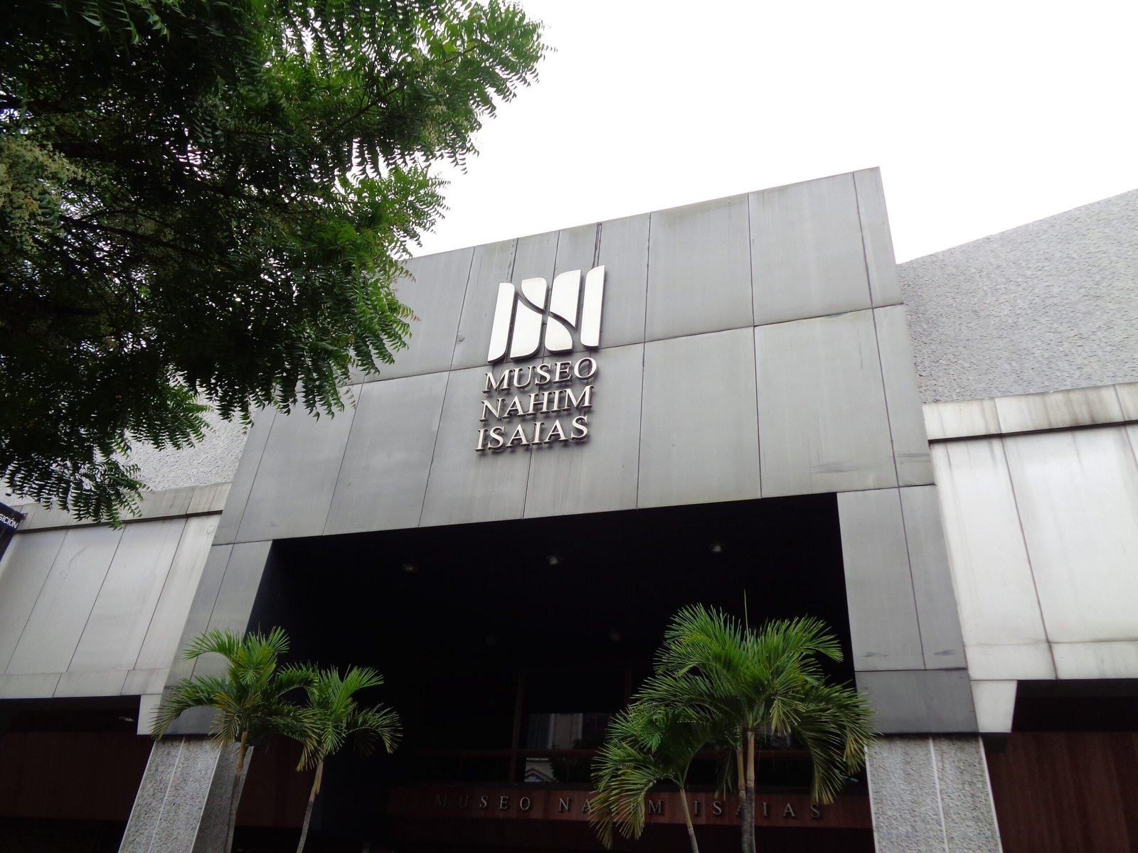 Nahim Isaías Museum: Colonial Art & Heritage in Guayaquil