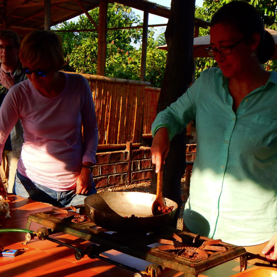 Guayaquil Cacao Tour: Experience the Chocolate Making Process