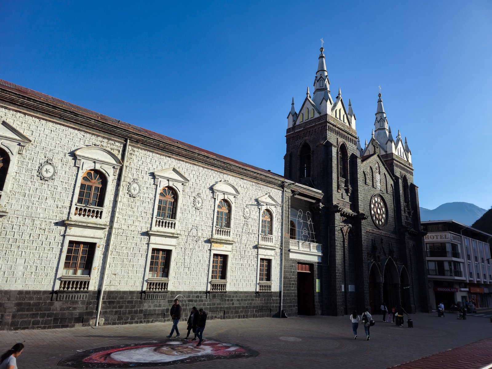 santuario-nuestra-señora del rosario de agua santa banos ecuador