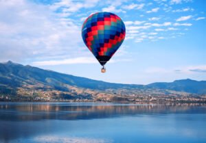 ¿Cómo es volar en un globo aerostático en Ecuador?