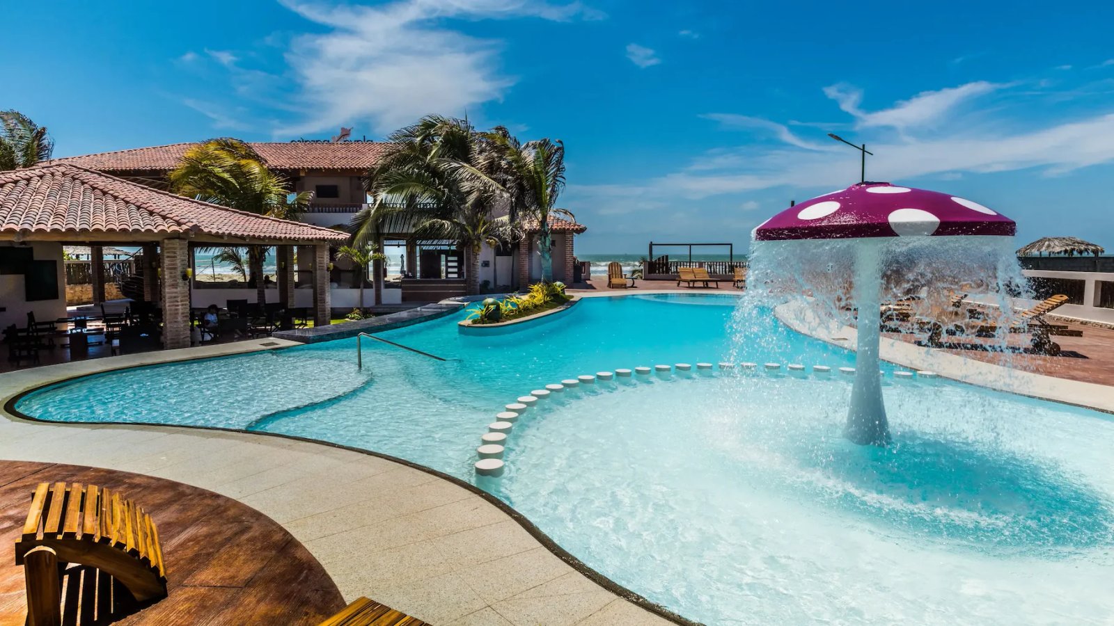 Playa Paraíso Lodge, Playas