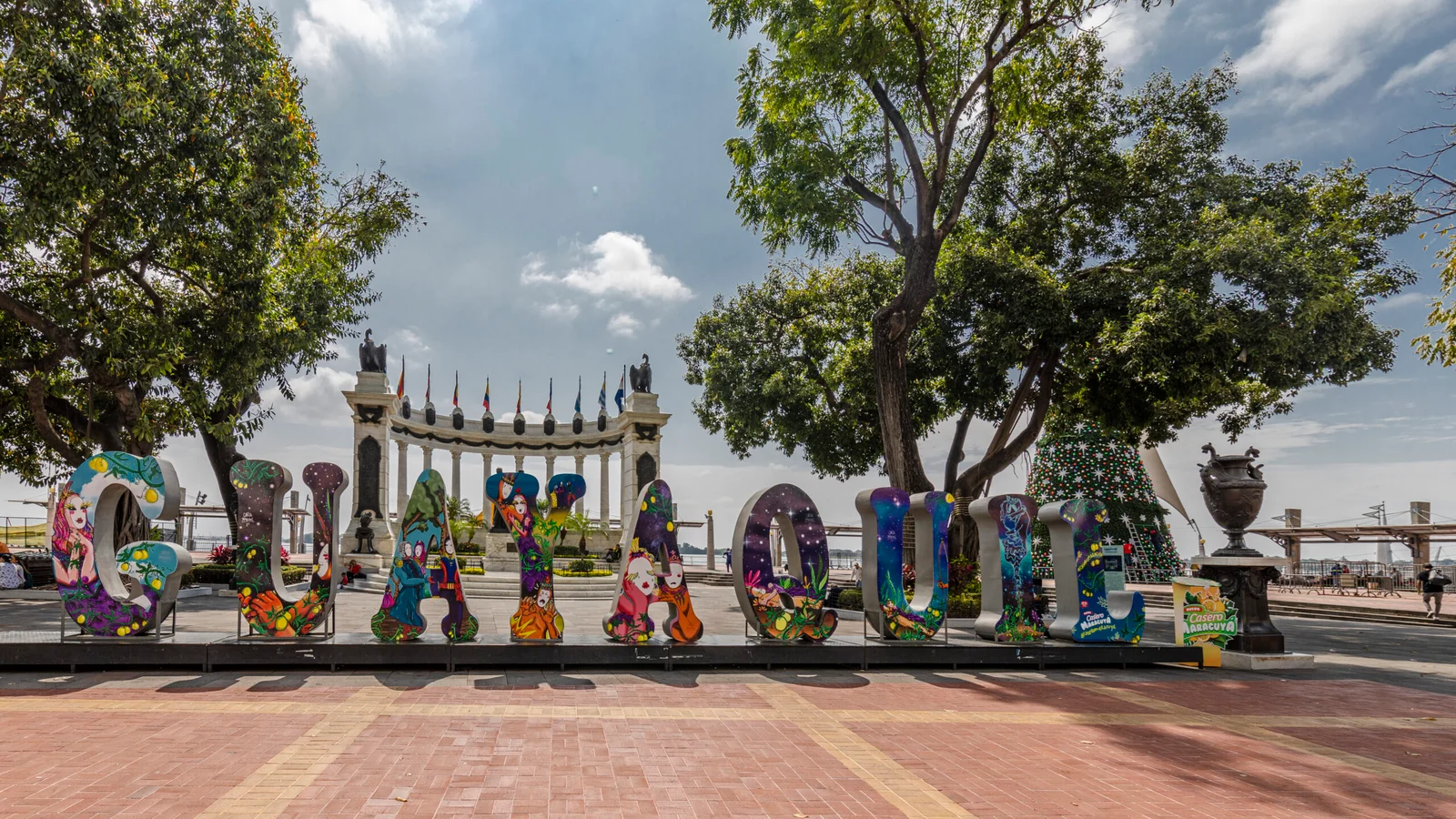 City Tour Guayaquil: Recorrido Histórico y Moderno