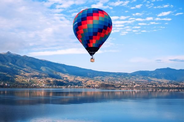 ¿Cómo es volar en un globo aerostático en Ecuador?